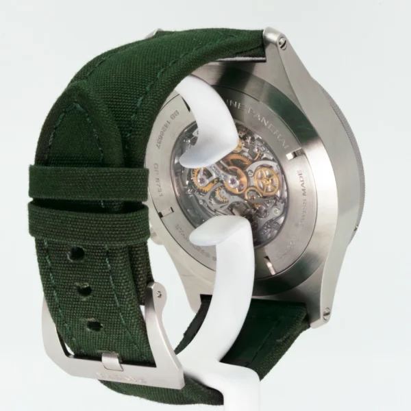 Caseback alternative view of a Pre-owned panerai Mare Nostrum PAM00300